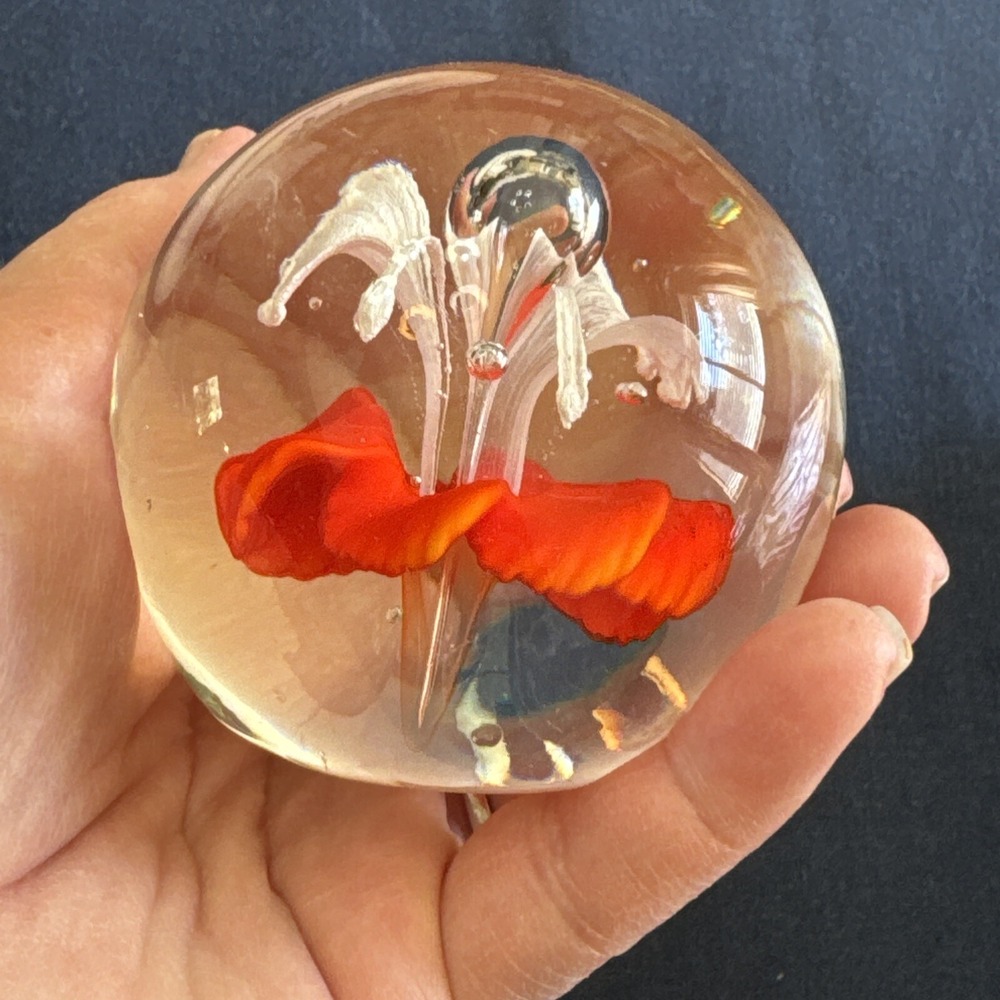 Vintage Art Glass Paperweight Tropical Orange White Flower Controlled Bubble - Picture 5 of 9